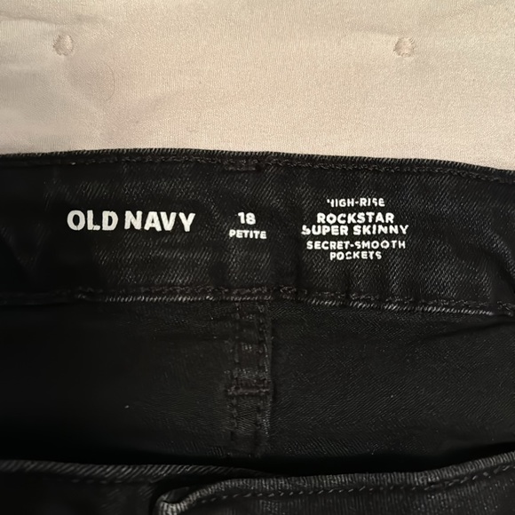 Old Navy Rockstar high rise super skinny jeans, sz 18P - Picture 2 of 4